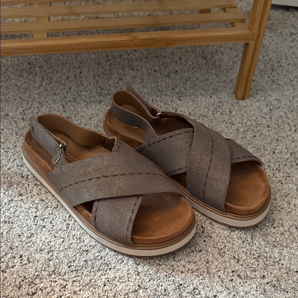 Toms Crisscross Sandals